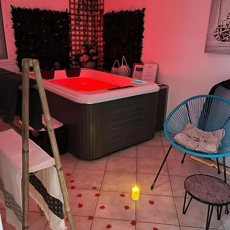 Ferienhaus Maison Avec Jacuzzi Privatif Et Terrasse N'1 Équihen-Plage