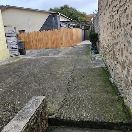 Hébergement de vacances Maison Avec Jacuzzi Privatif Et Terrasse N'1